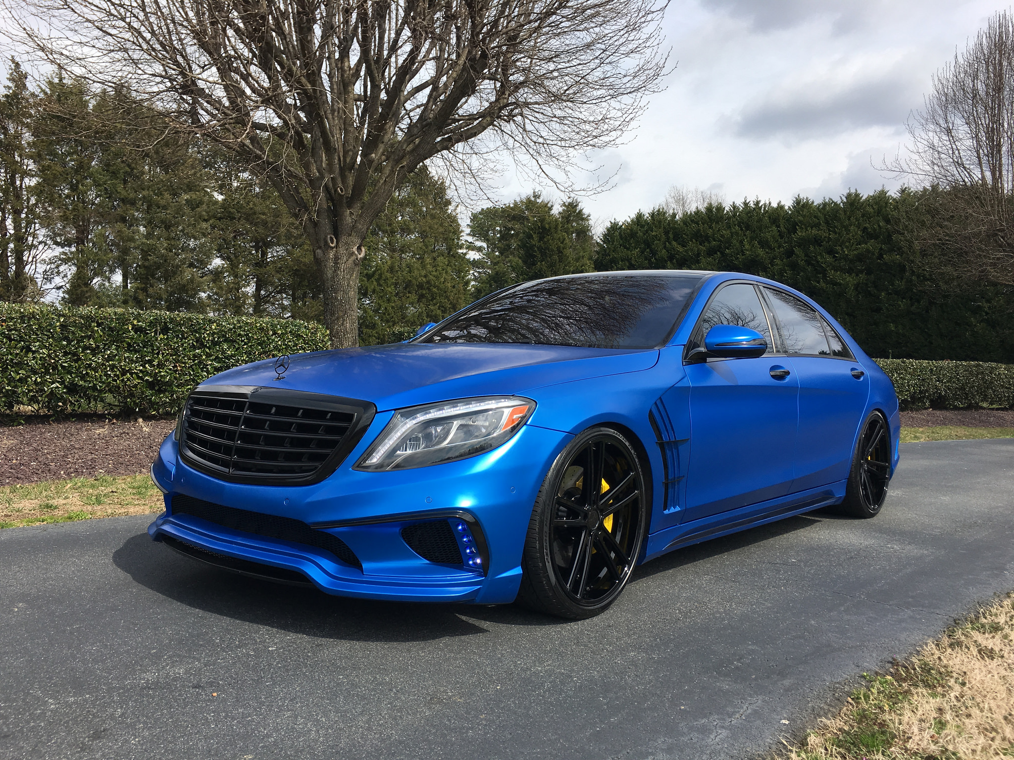 Koko Kuture Massa-5 Black on Mercedes Benz S Class Wald Edition